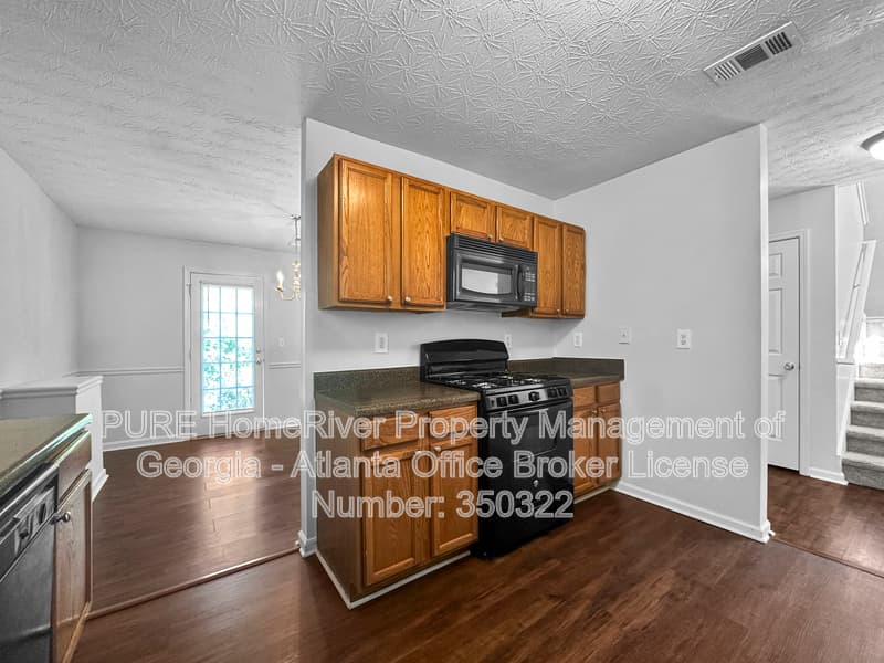 Locust Grove House: 417 Kirkland Dr