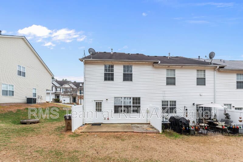 Flowery Branch Townhome: 4932 Vireo Dr