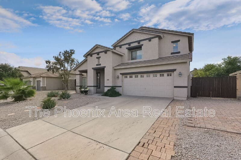 San Tan Valley House: 2669 W Quick Draw Way
