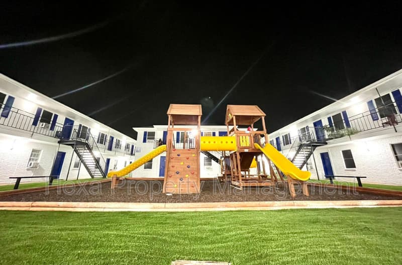 Houston Condo: 11211 S Post Oak Rd