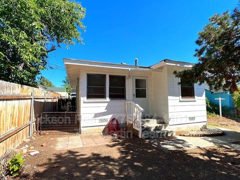 Reno House: 351 W. Arroyo Street