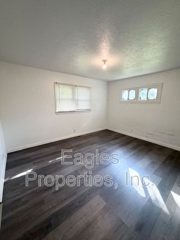 Goldsboro House: 103 Brock St