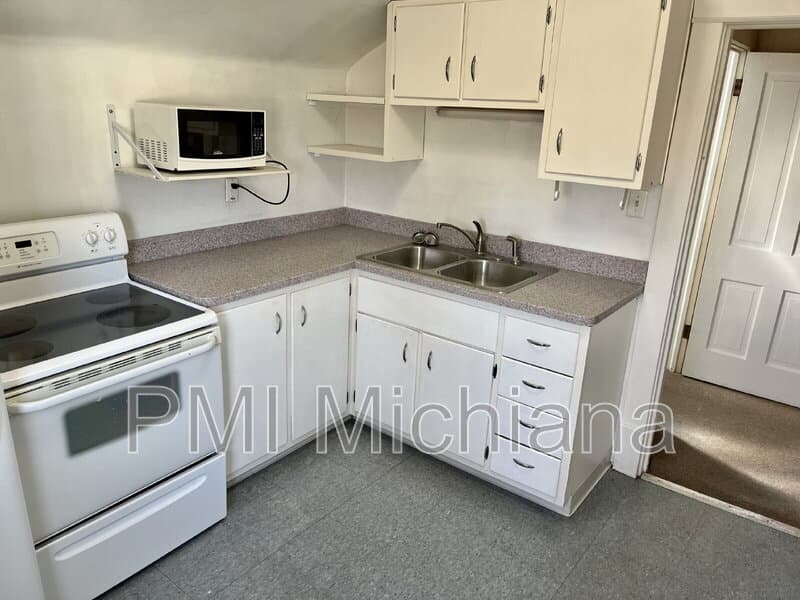 South Bend Condo: 232 La Porte Avenue