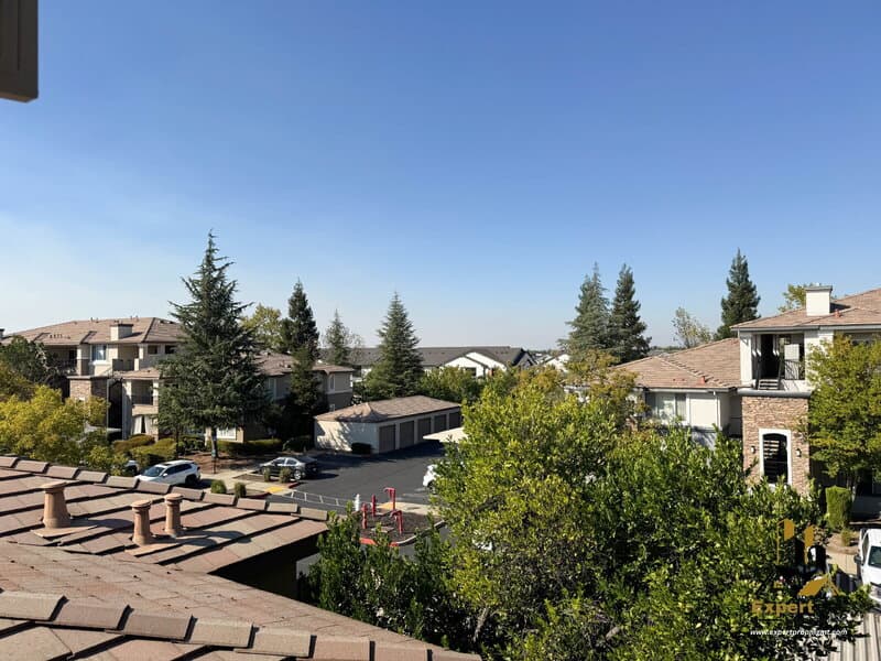 Roseville Condo: 701 Gibson Drive
