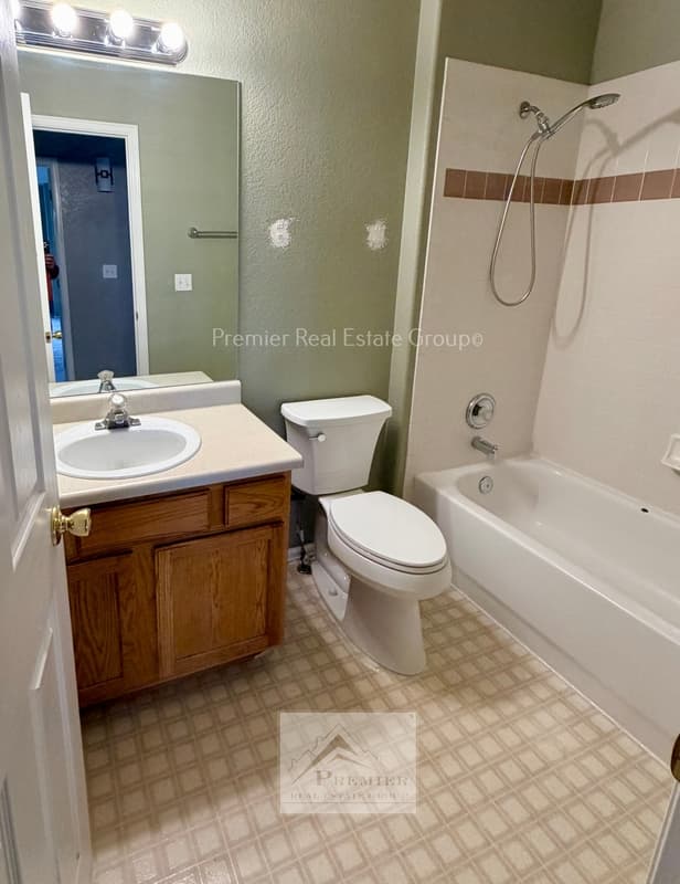 Peyton House: 7927 Buschborn Road
