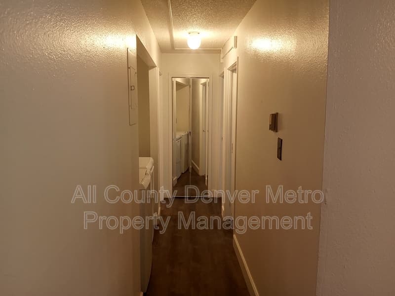 Golden Condo: 1300 Golden Circle - 103B