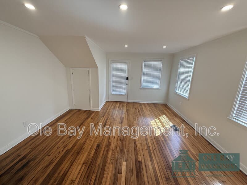 Mobile Condo: 1808 New Hamilton Street