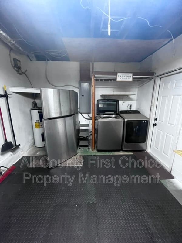 St Petersburg House: 5758 57th Ave N
