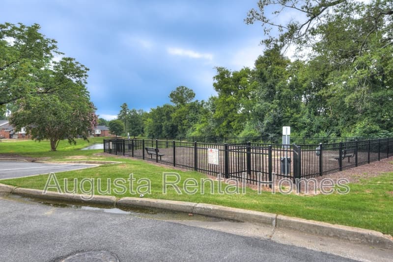 Augusta Condo: 2515 Center West Parkway - 3F