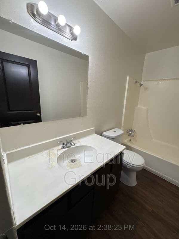 Visalia Condo: 615 S Demaree St