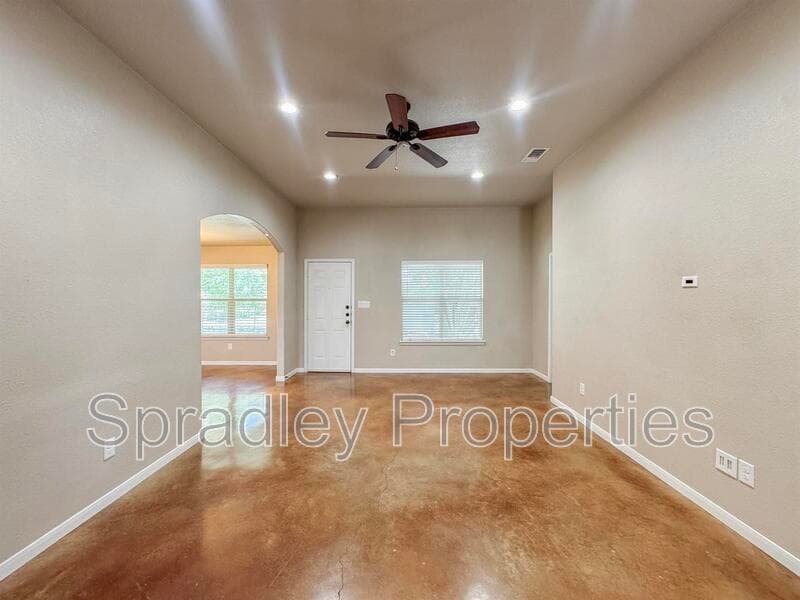 Belton House: 1209 N Blair St
