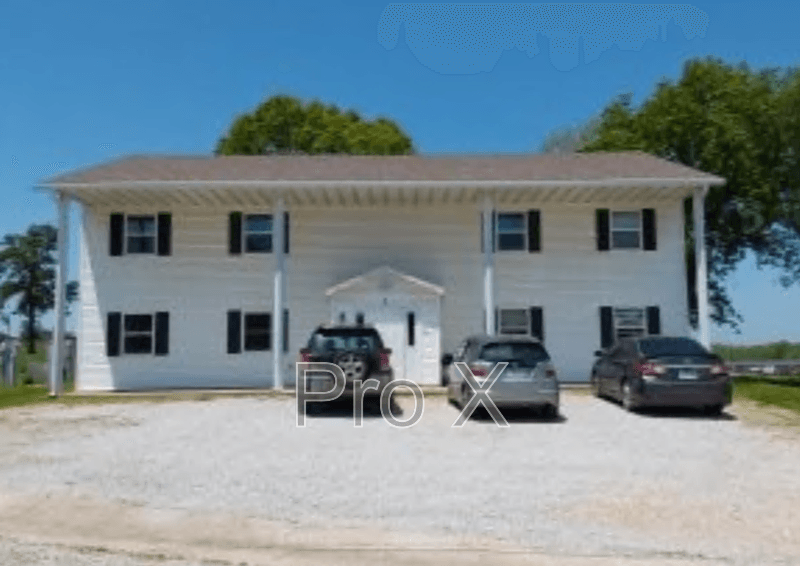 Washburn House: 111 Elm St #1-4