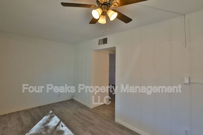 Phoenix House: 102 E. Hatcher Rd.