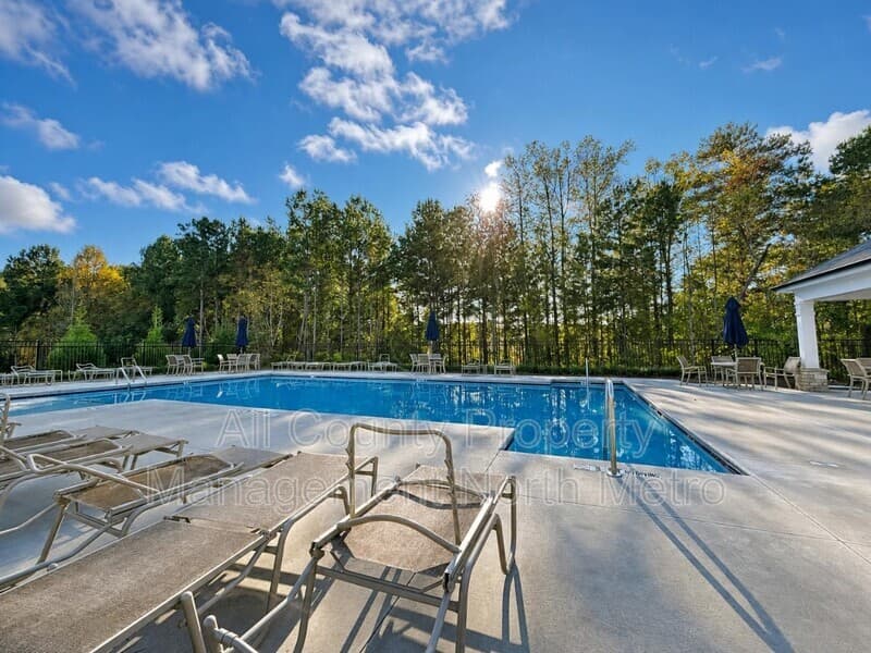 Dawsonville House: 185 Springwood Lane