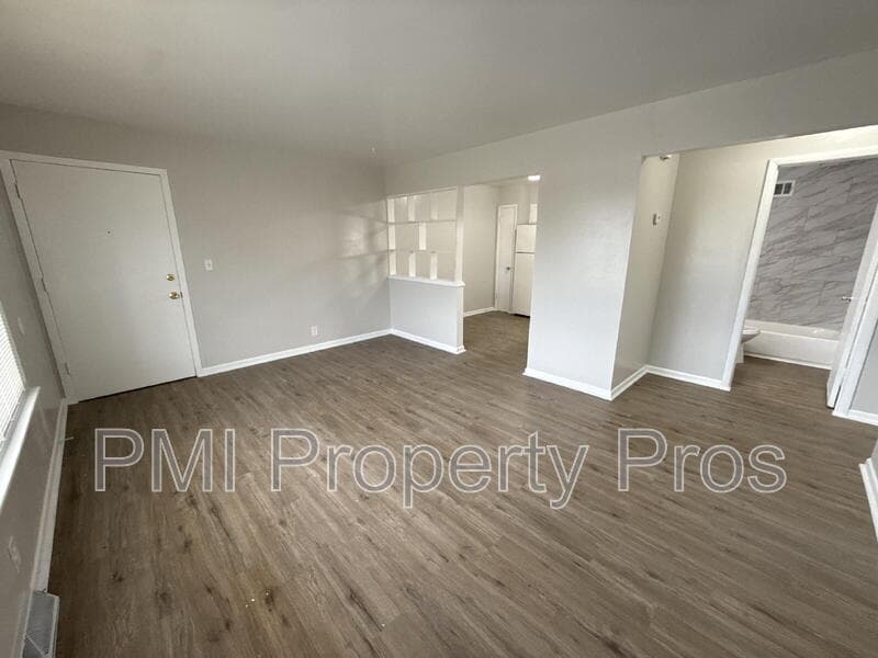 Milwaukee Condo: 7701 West Hampton Avenue