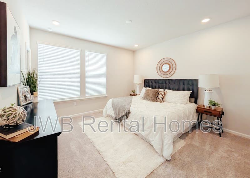 Jacksonville Townhome: 160 Barstow Pl