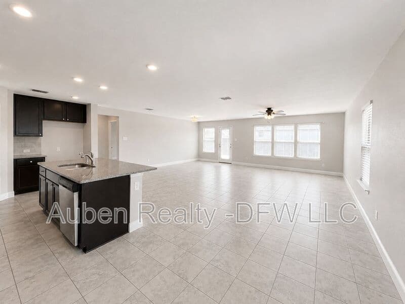 Aubrey House: 2605 Wesley Avenue