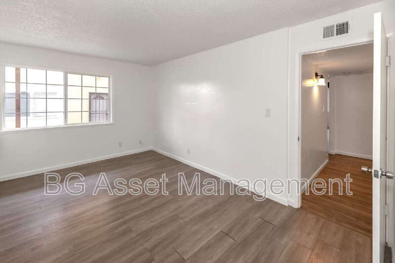 Vallejo Condo: 212 Westwood Street