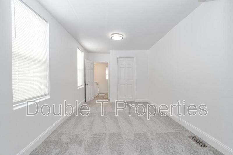 Baltimore Townhome: 737 N Chester St