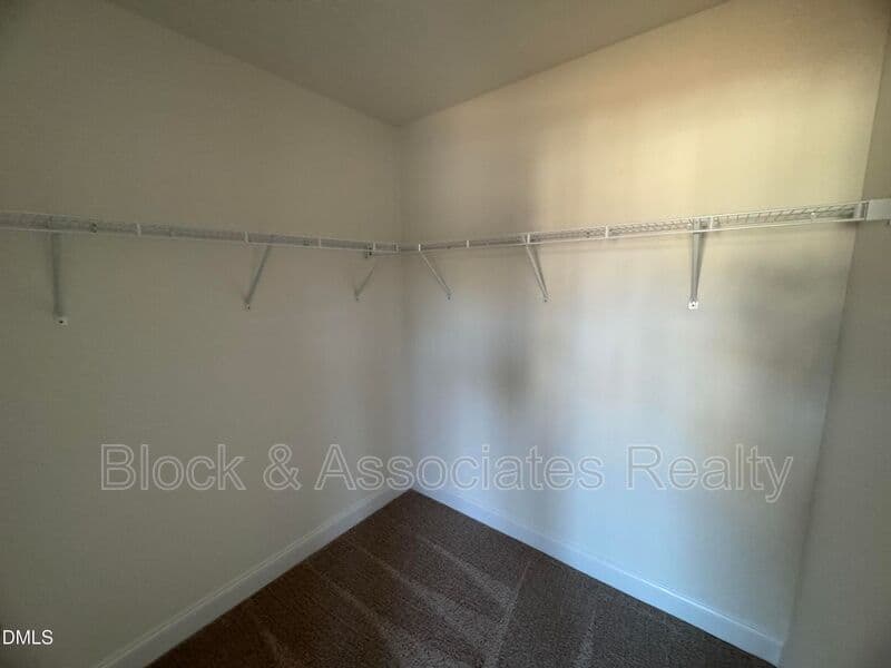 Wendell House: 460 La Maison Ave