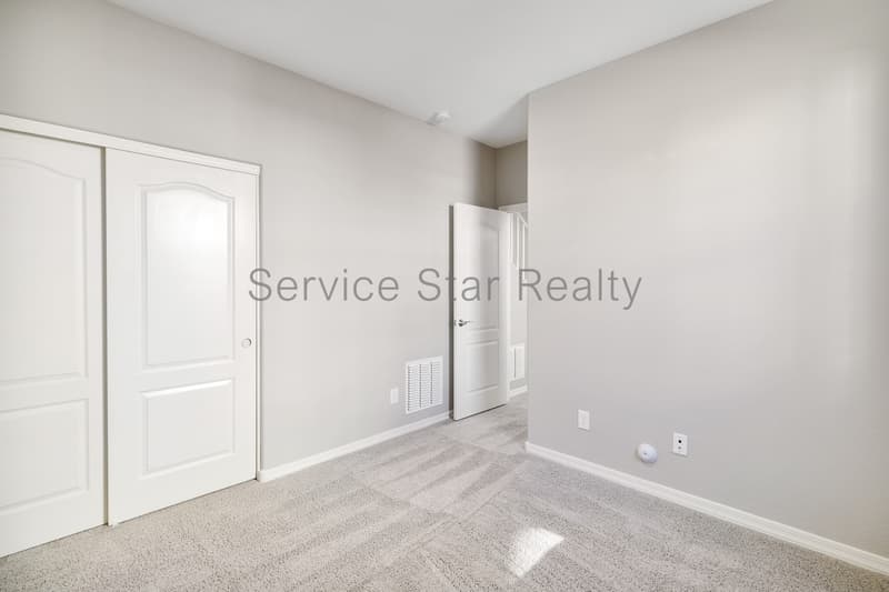 Phoenix House: 17214 N 9th Pl