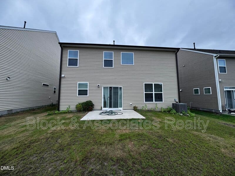 Garner House: 296 Ford Meadows Dr