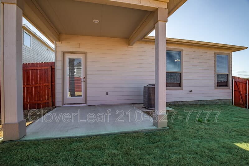 Converse House: 8329 Kinclaven Ct
