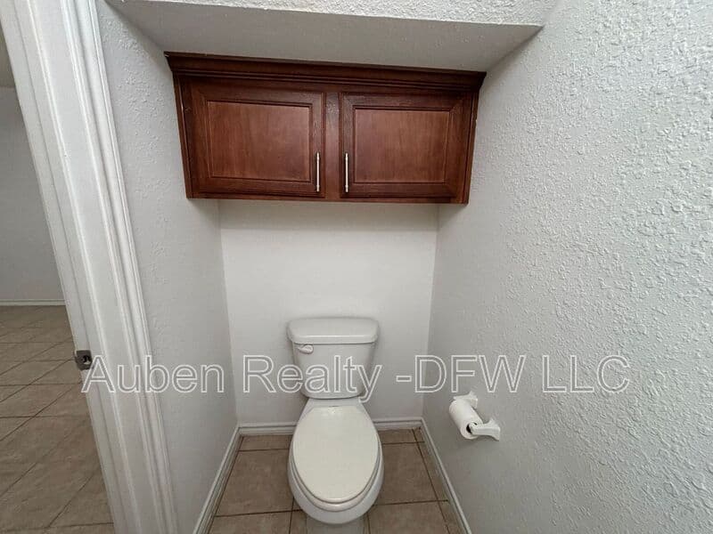 Princeton House: 909 Parkplace Ridge