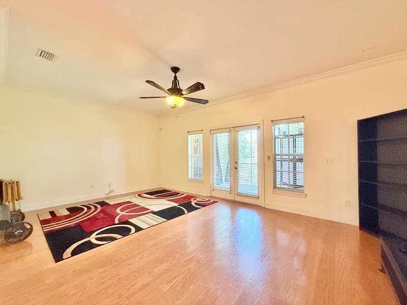 St. Petersburg Townhome: 131 Valencia Circle - 1