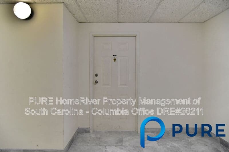 Columbia House: 1600 Park Cir