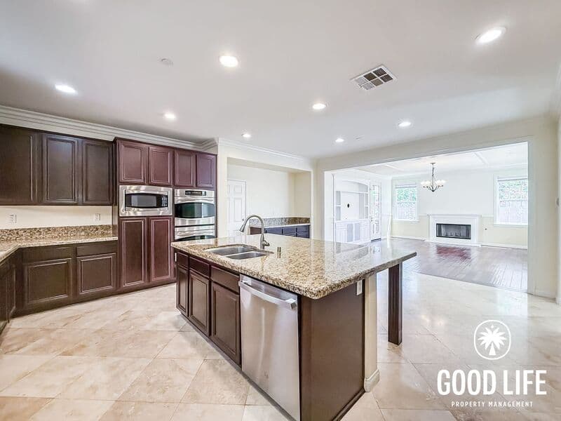 San Diego House: 17351 4S Ranch Pkwy