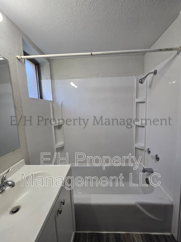 Wichita Condo: 1916 S Broadway