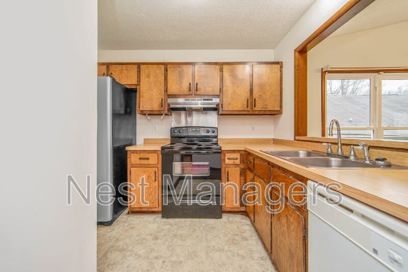 Fayetteville House: 502 Toxaway Court
