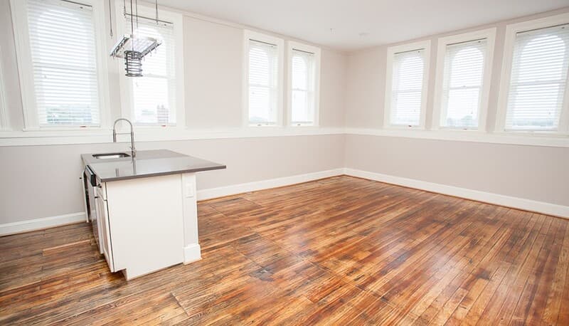 Harrisonburg Condo: 122 S. Main Street Suite 402