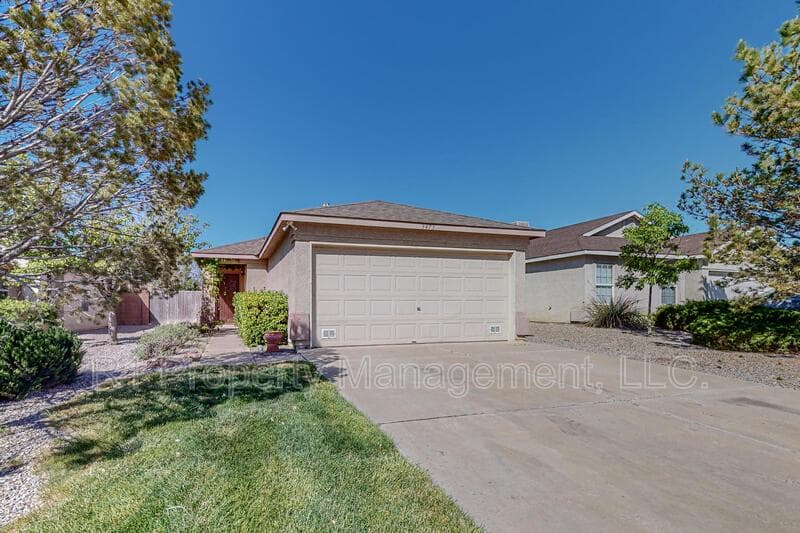 Rio Rancho House: 3473 Martin Meadows Drive Northeast