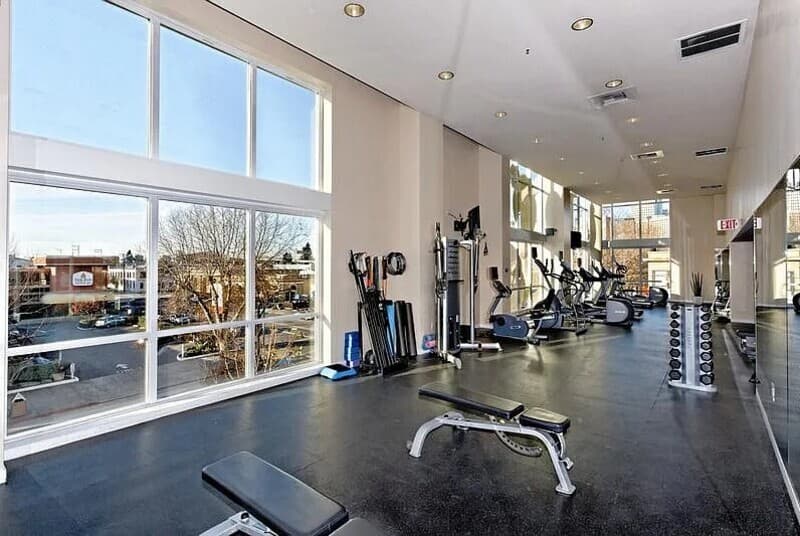 Oakland Condo: 222 Broadway St