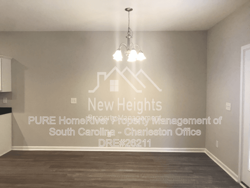 Goose Creek House: 160 Buchanan Cir