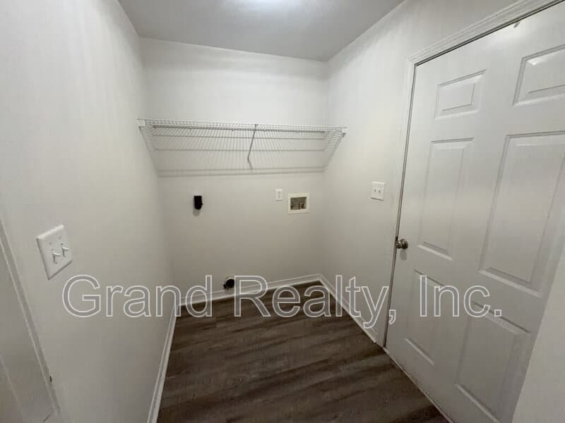 Milton House: 6464 Outer Drive