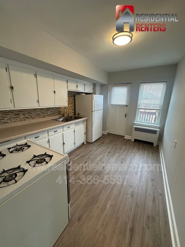 West Allis Condo: 8020 W Becher Street