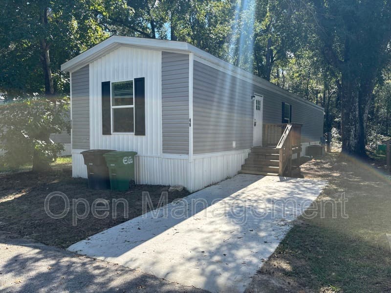 Tallahassee House: 450 Bayhead Dr