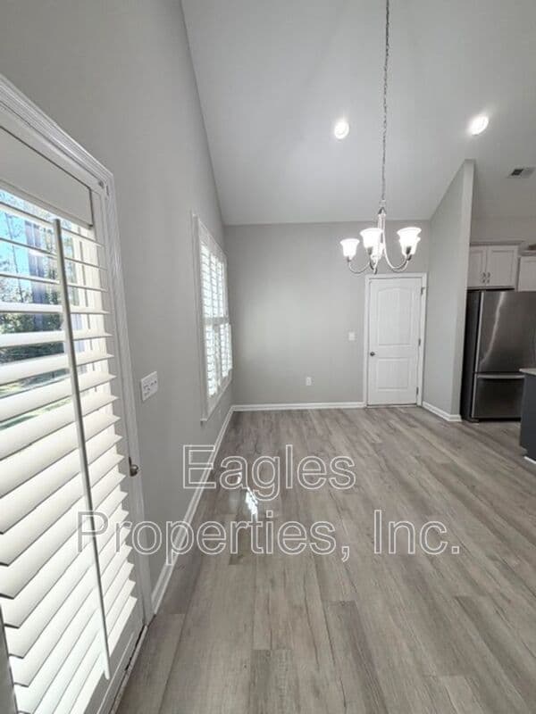 Goldsboro House: 309 Phillips Ridge Lane