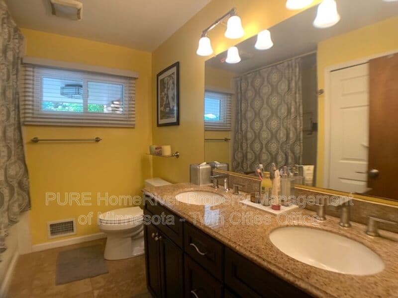 Crystal House: 4160 Kentucky Ave N