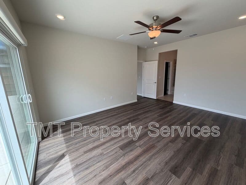 Elk Grove House: 9106 Turnbull Court