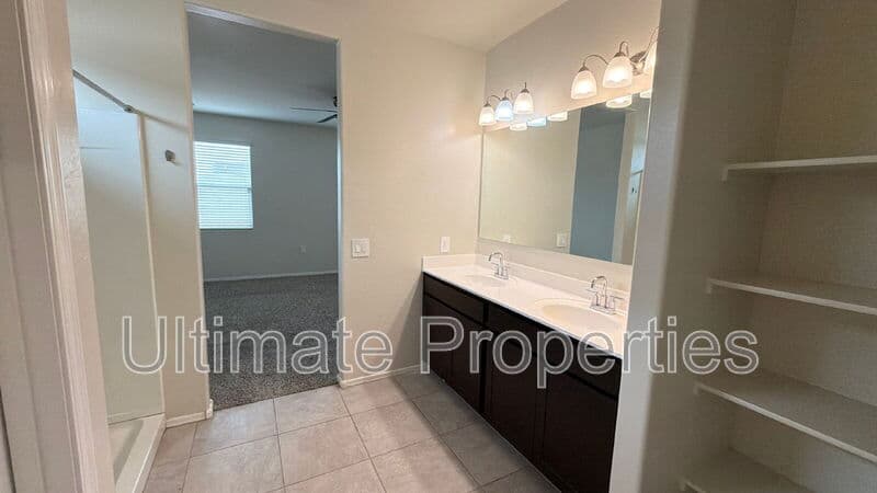 Surprise House: 18566 W Hackamore Dr