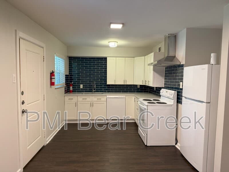 Houston Condo: 1824 Thonig Road