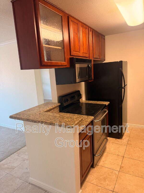 La Mesa Condo: 5417 Lake Murray Boulevard