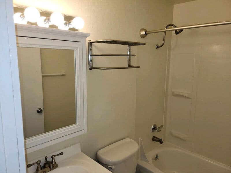 PORTLAND Condo: 525 NW 18TH AVE