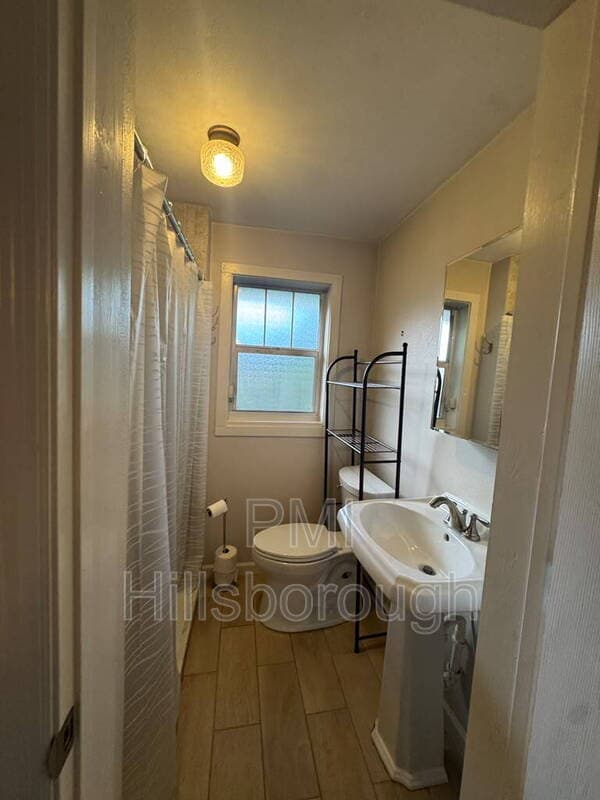 Tampa House: 1403 E Paris St