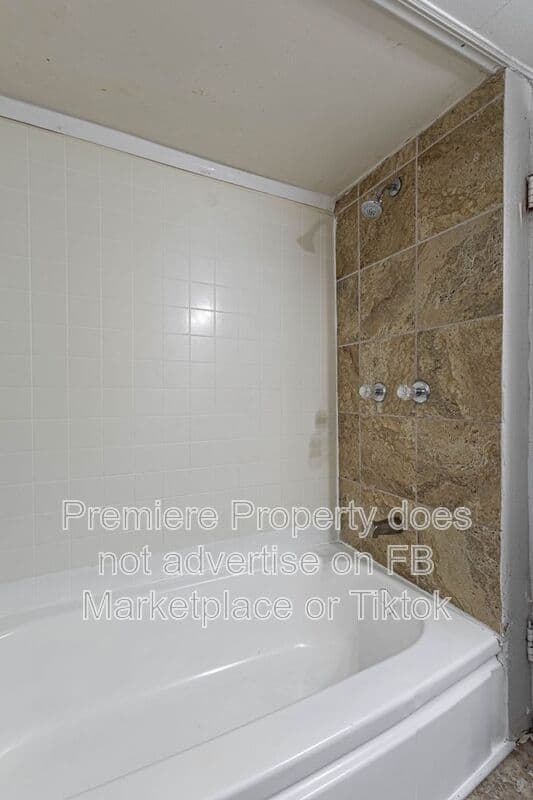 Independence House: 145 E Farmer St