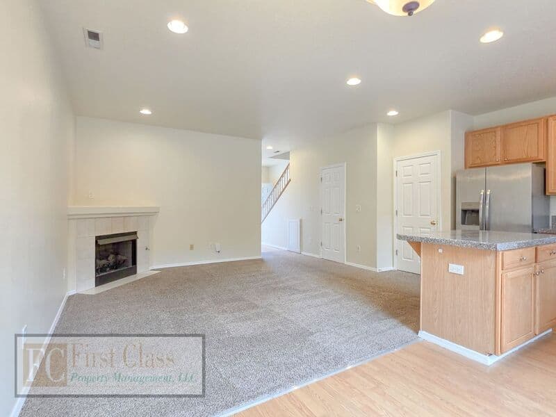 BEAVERTON Townhome: 773 SW 198TH PL